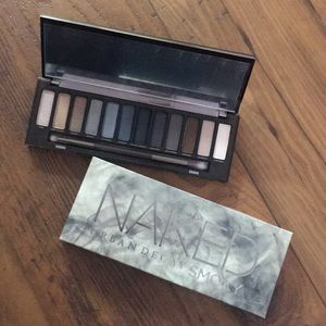 Urban Decay Naked Smokey Eye Shadow Palette